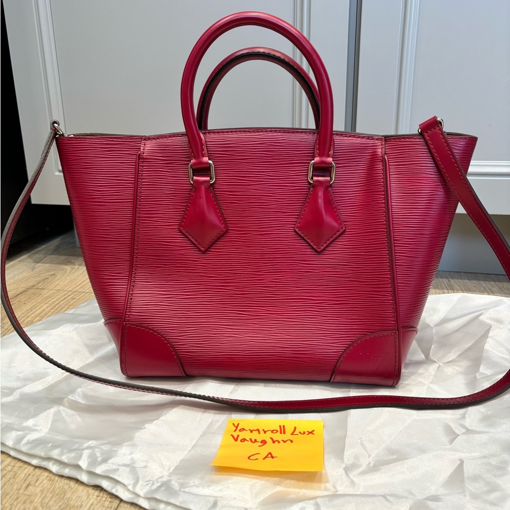 Authentic Louis Vuitton Fuchsia Epi Leather Phenix PM Bag